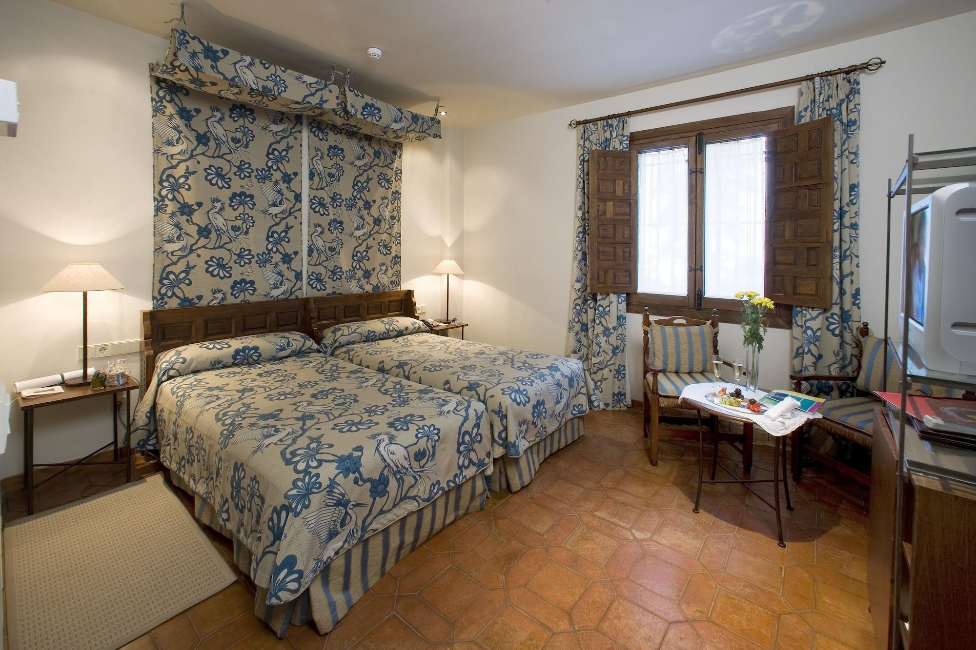 Parador De Jarandilla De La Vera Exteriör bild