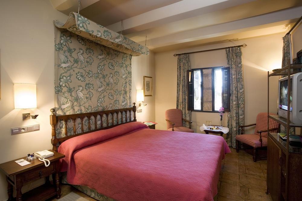 Parador De Jarandilla De La Vera Exteriör bild