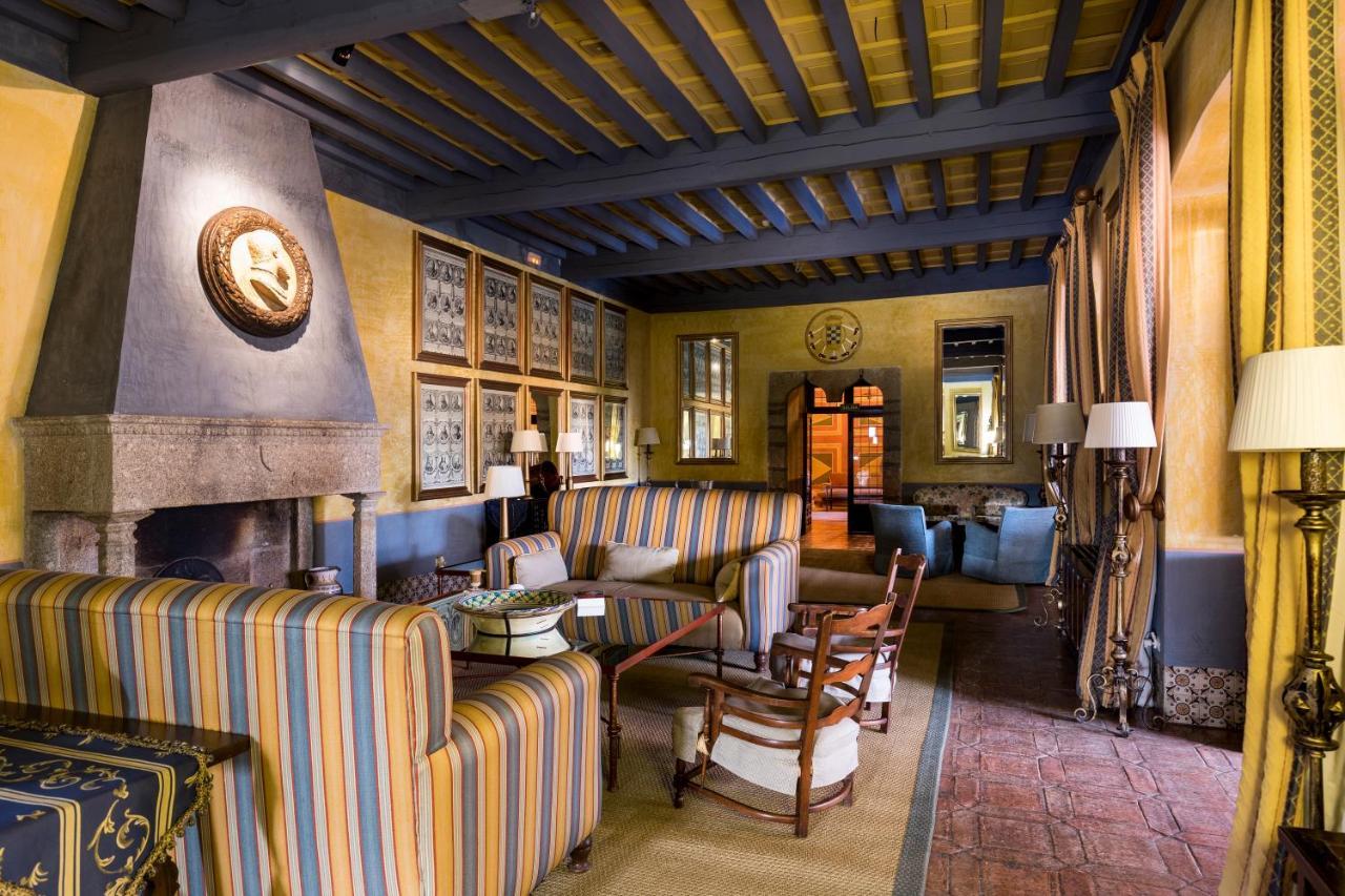Parador De Jarandilla De La Vera Exteriör bild
