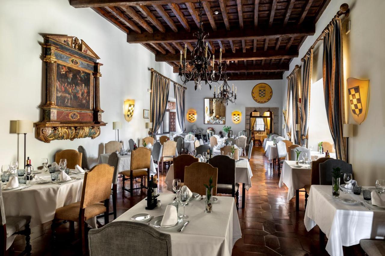 Parador De Jarandilla De La Vera Exteriör bild
