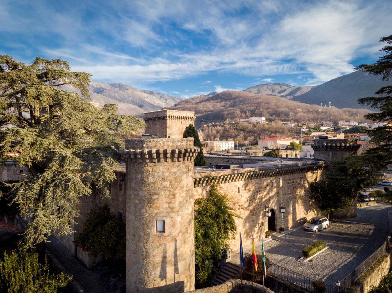 Parador De Jarandilla De La Vera Exteriör bild